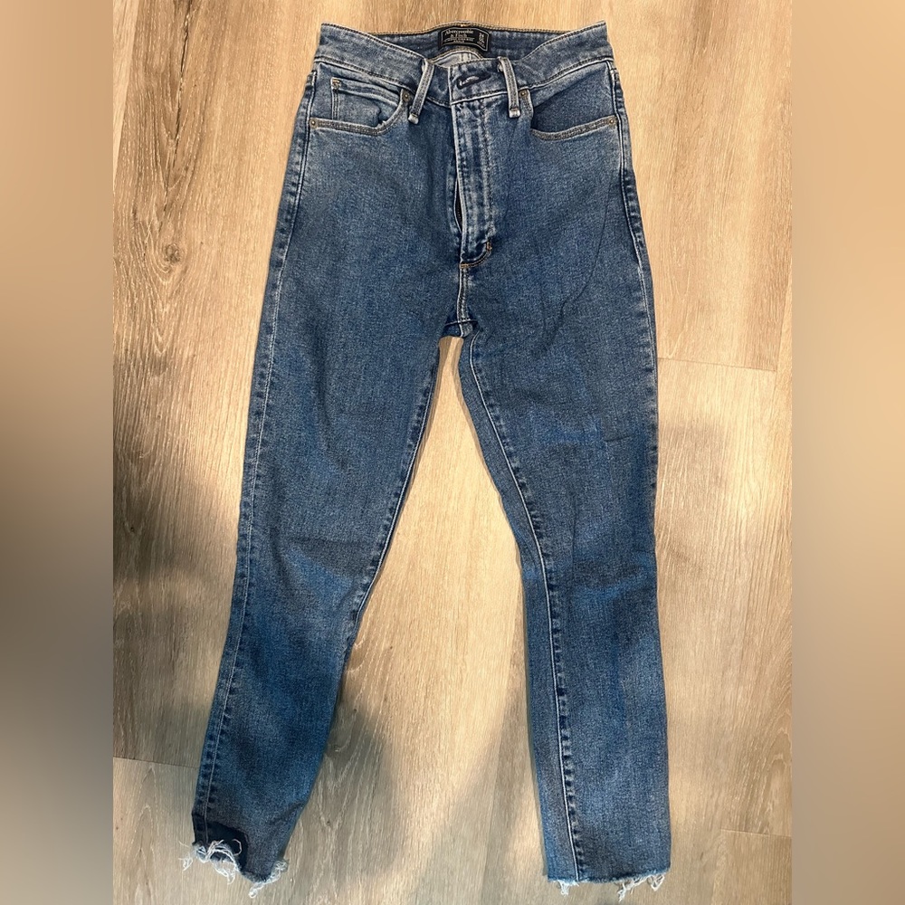 Abercrombie & Fitch Simone High Rise Ankle Jean sz 24 00s